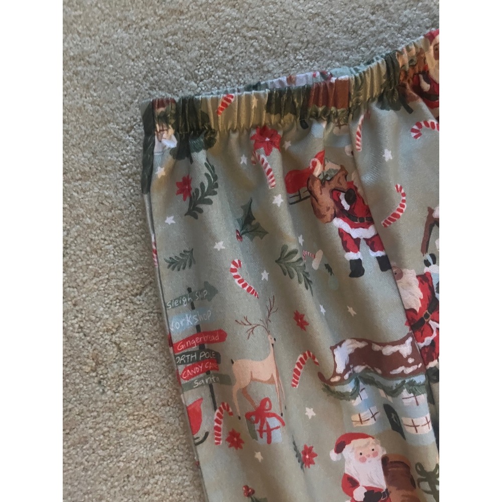 Pottery Barn Kids Candy Cane Village Flannel Pajama Bottoms- Size 6 - Picture 6 of 6